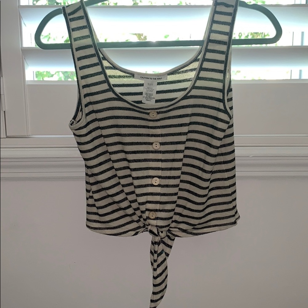 Knotted stripped cropped tank top